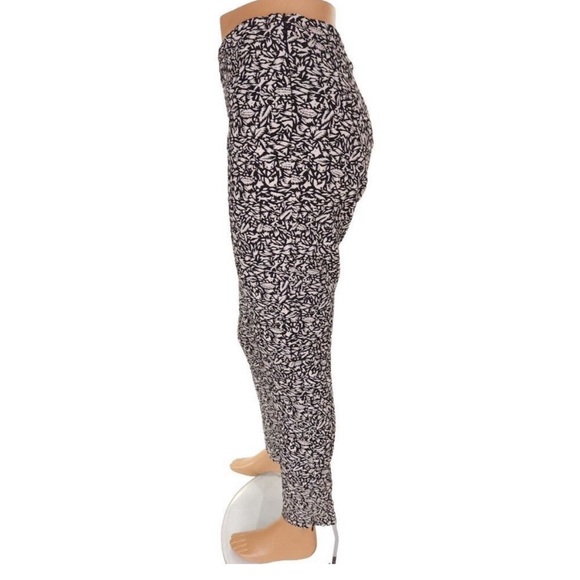 Maison Kitsune Black and White Patterned Pants - Picture 4 of 6